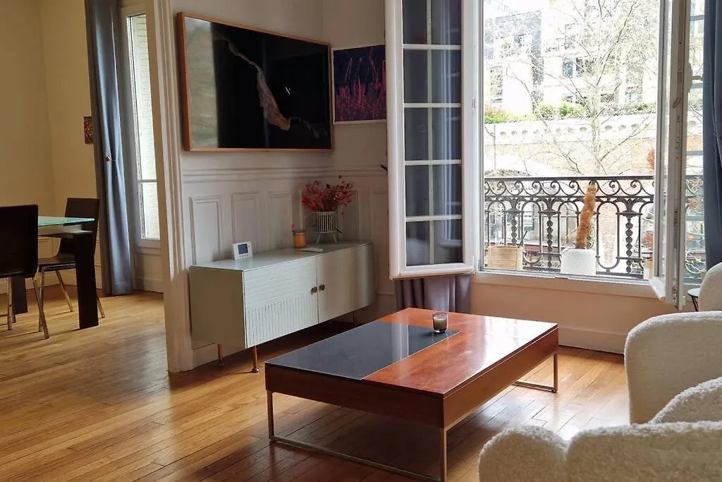 Magnifique Appartement De Charme Au Coeur De Paryż 0*,